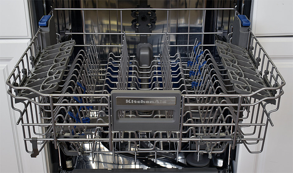 KitchenAid KDTE554CSS Review - Reviewed.com Dishwashers