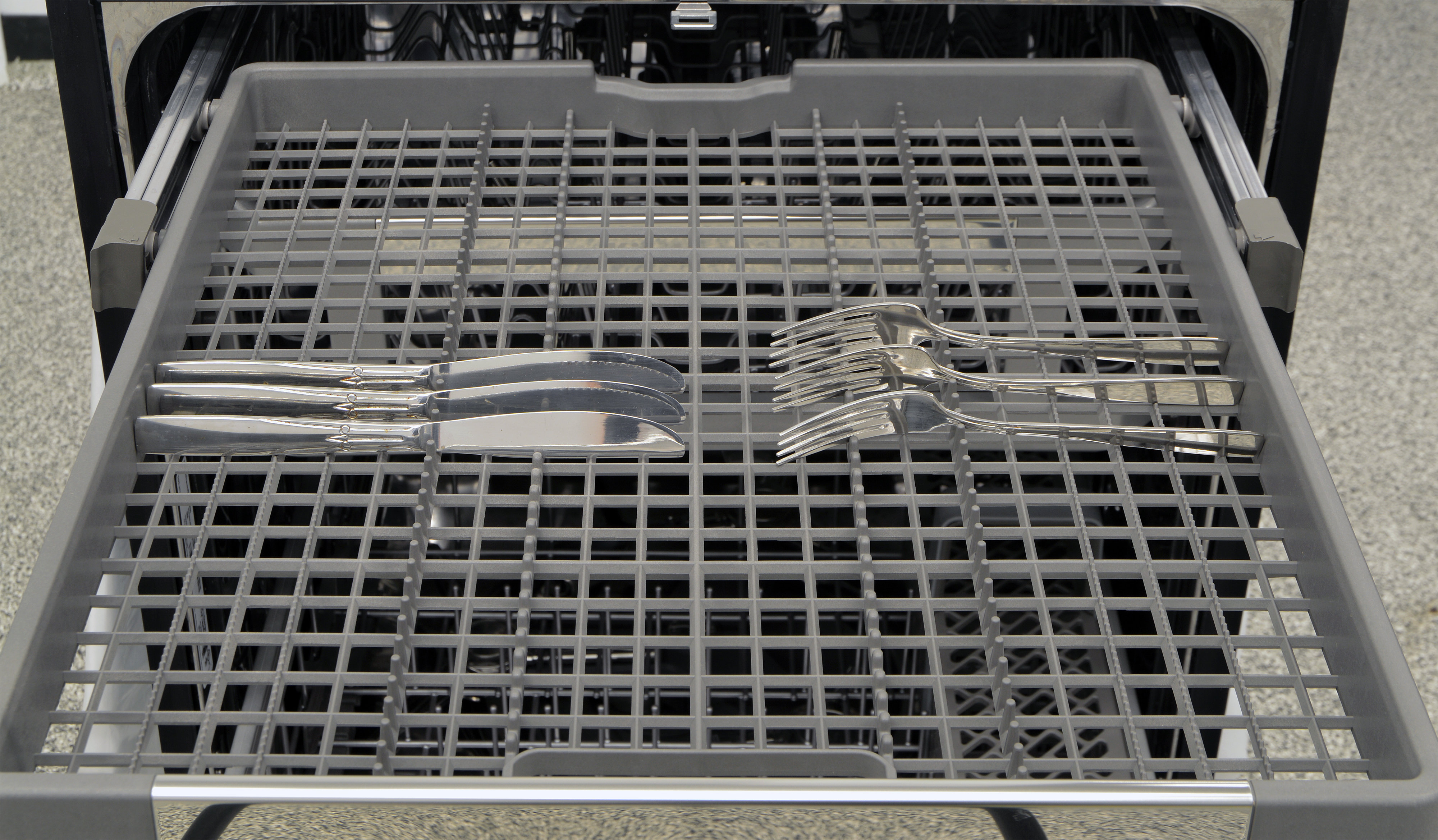 KitchenAid KDTM804ESS Dishwasher Review - Reviewed.com ...