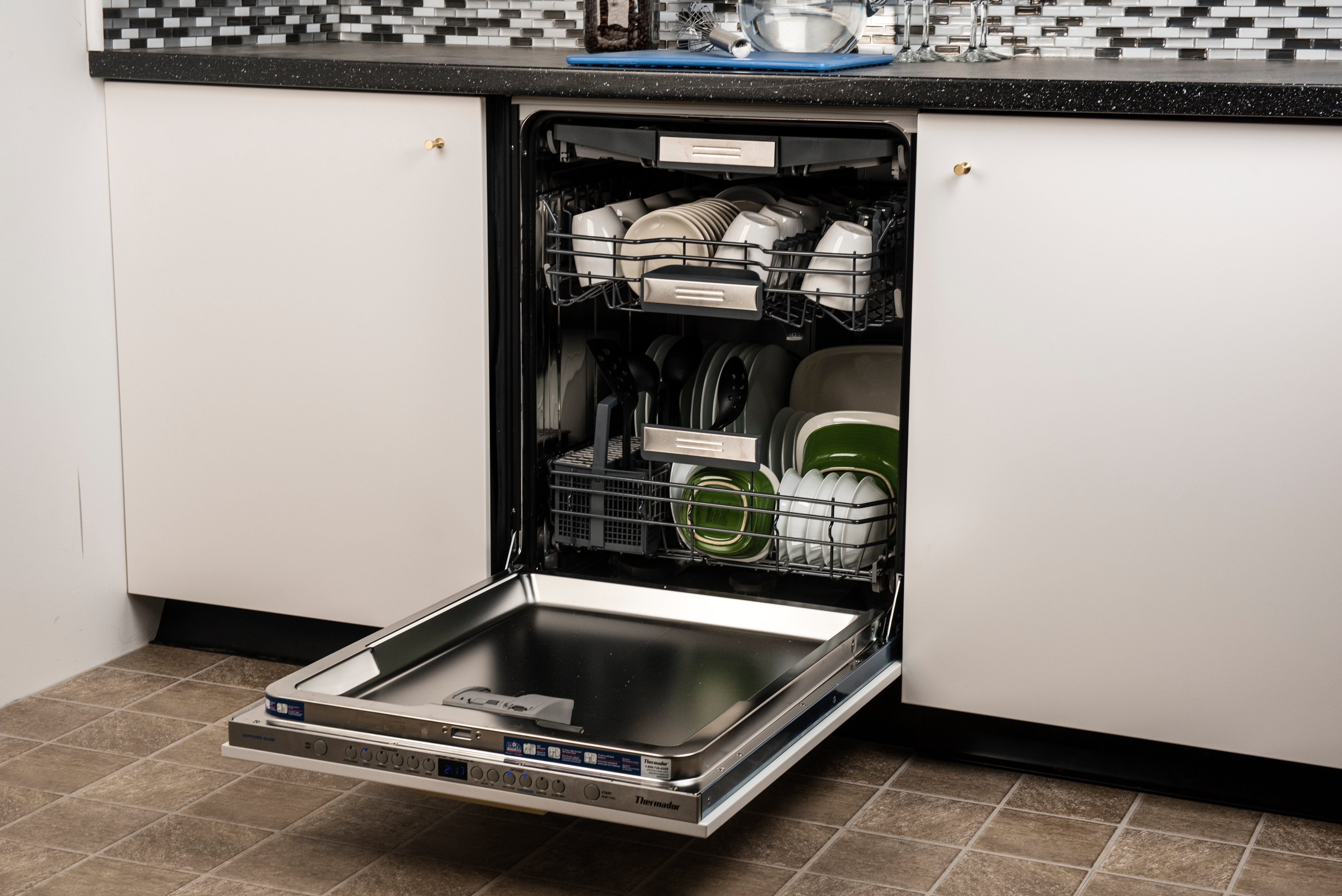 Thermador Sapphire DWHD650JPR Dishwasher Review Luxury Home
