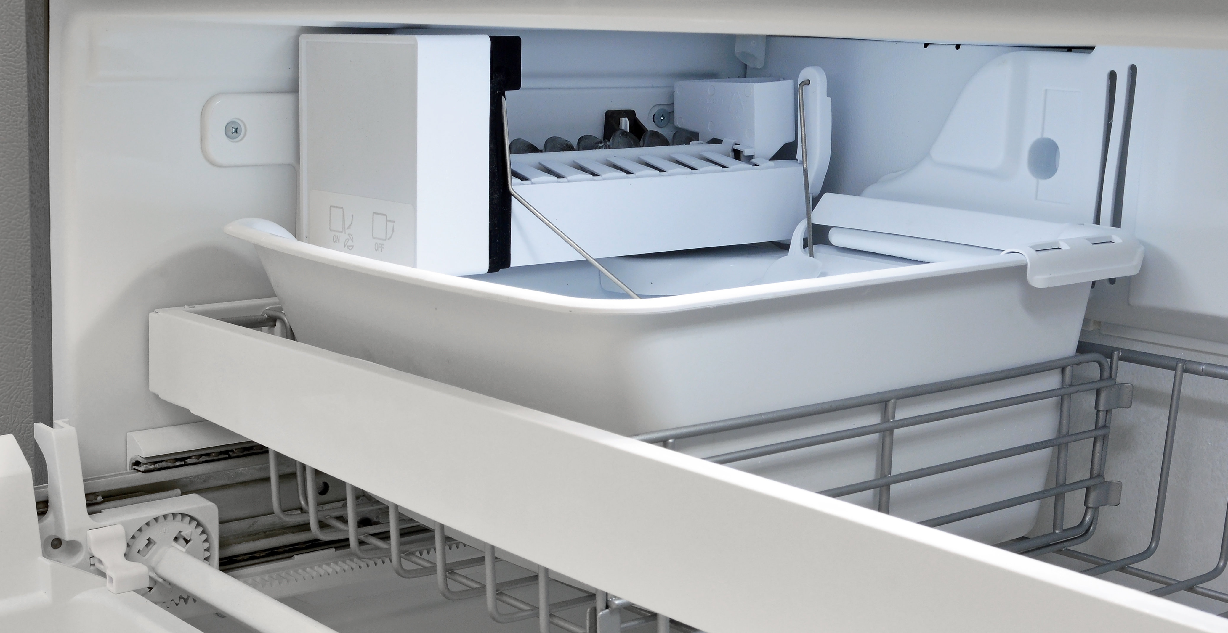 Frigidaire Professional FPBC2277RF Counter Depth Refrigerator Review