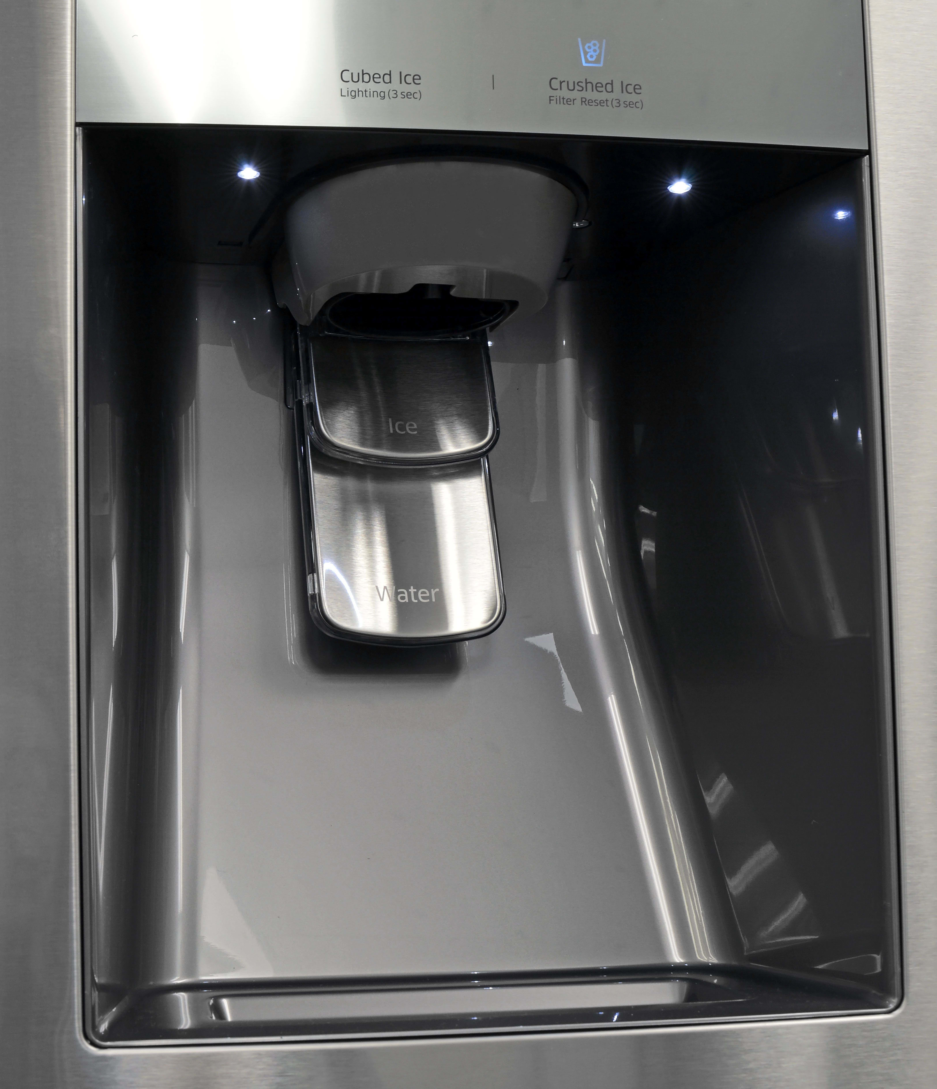 Samsung RF23J9011SR dispenser
