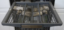 Bosch SHX7PT55UC—Third Rack Capacity