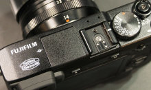 60-Fujifilm-XE2-Top.jpg