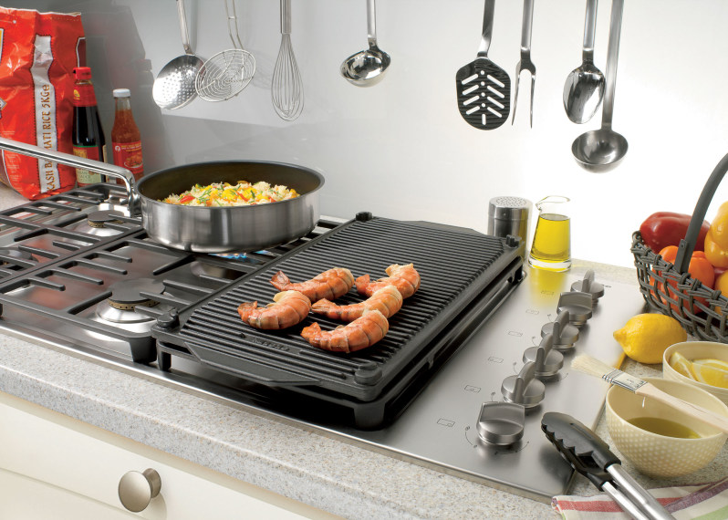 3MieleGasCooktopKM3485grillprov.jpg (798×570