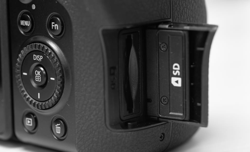 SAMSUNG-NX1-DESIGN-MEMORY.jpg