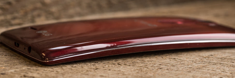 lg-g-flex-2-review-design-curve-2.jpg