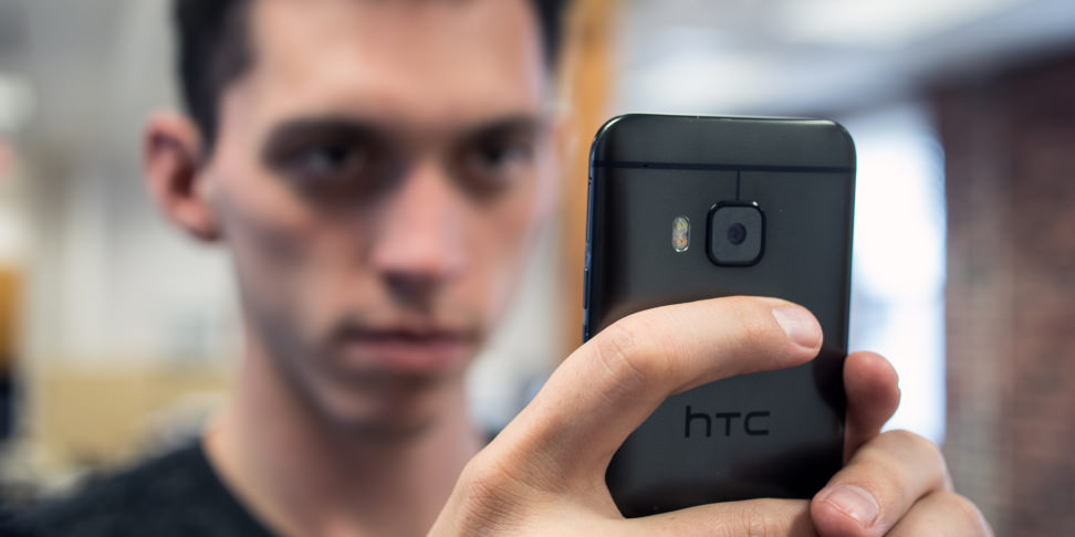 HTC One M9 - Hero