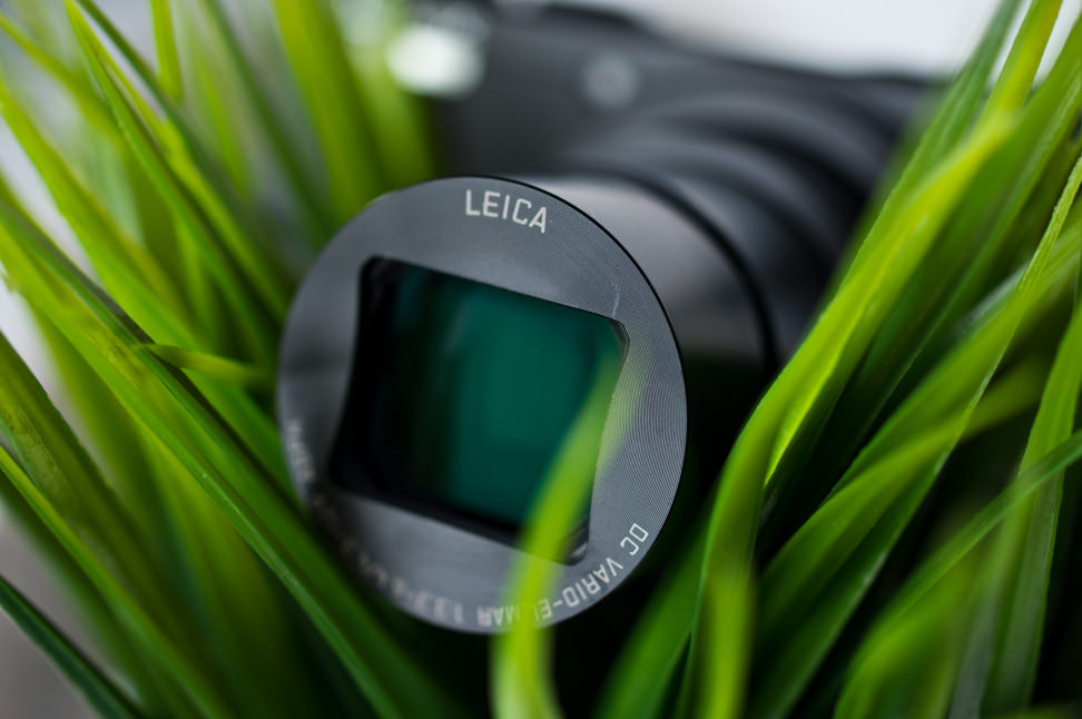 Panasonic-ZS40-review-design-lens.jpg