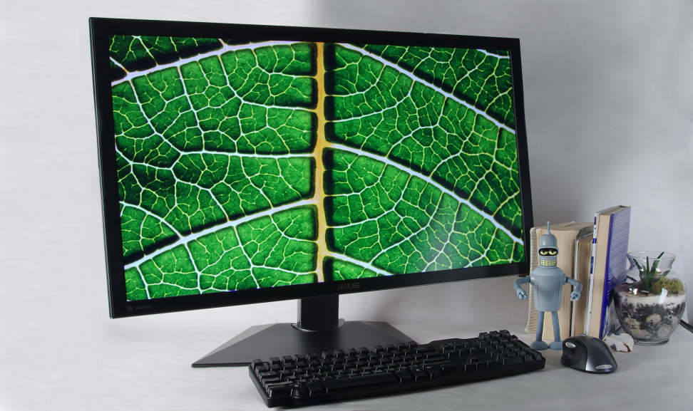 Asus-PQ321Q-On-Desk.jpg