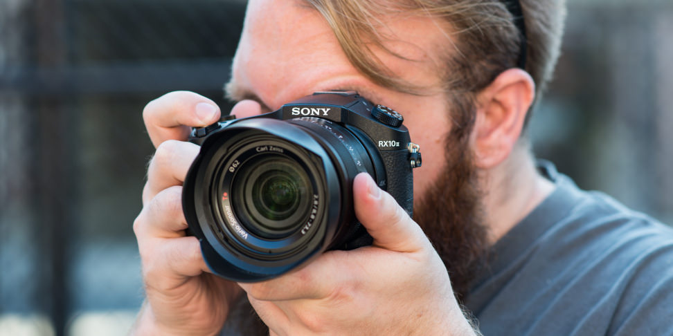 Sony Cyber-Shot RX10 II Design Shooting