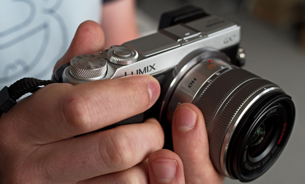 GX7-handling.jpg