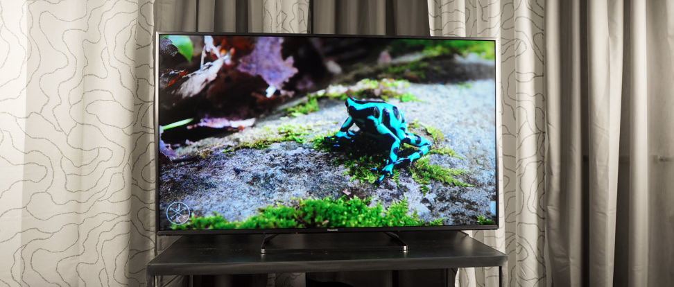 Product Image - Panasonic TC-60CX800U