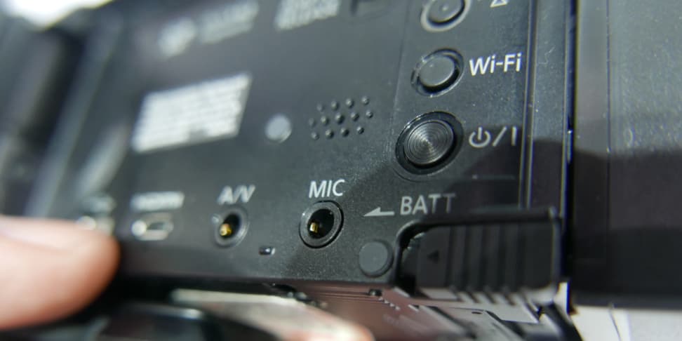 PANASONIC-WX970-FI-DESIGN-MIC.jpg