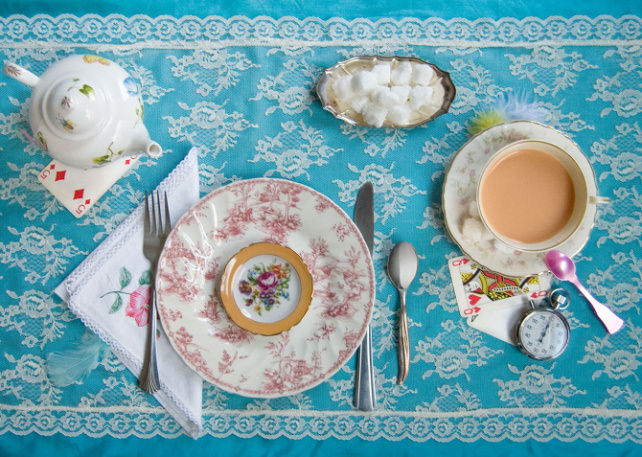 Fictitious_Dishes_aliceinwonderland_WEB.jpg