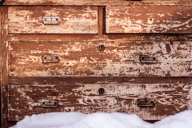 Dresser