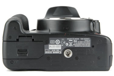 Canon_xsi_bottom_375.jpg
