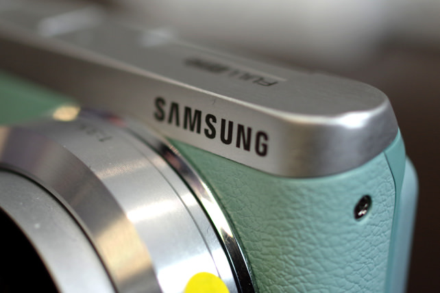 SAMSUNG-NX-MINI-LOGO.jpg