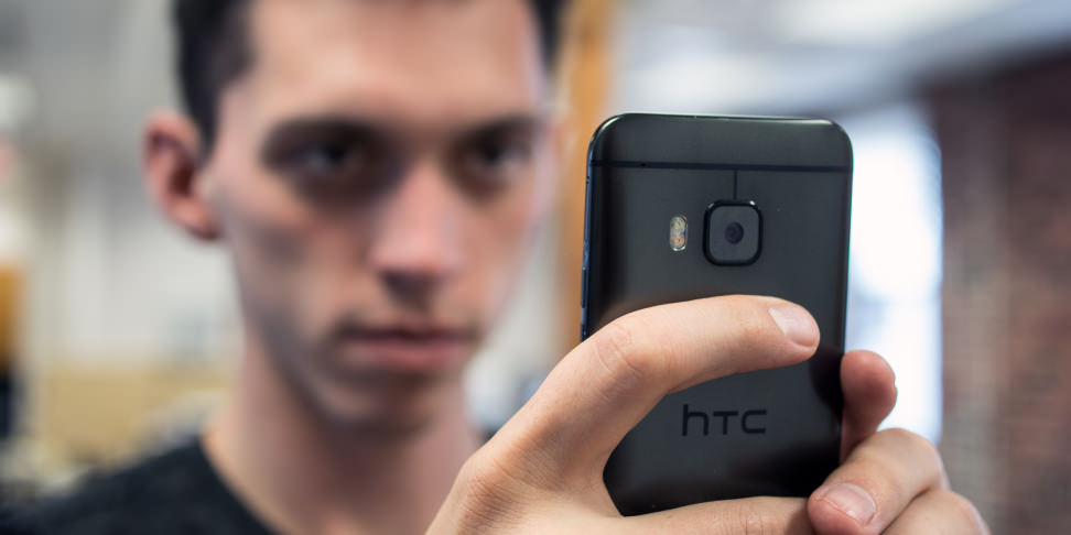 HTC One M9 - Hero
