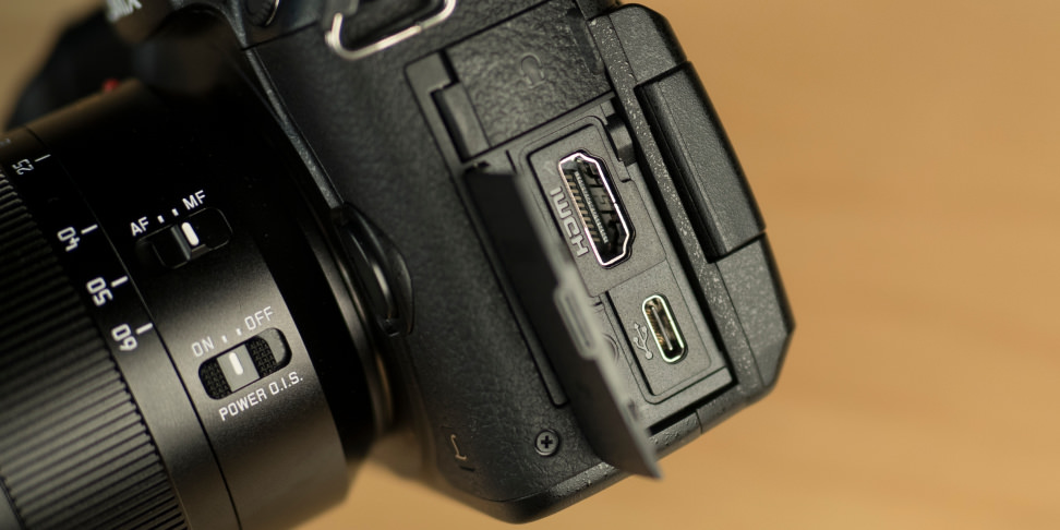 Panasonic Lumix GH5 Ports