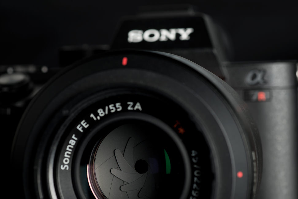 Aperture blades