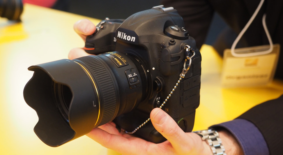 Nikon D5 Handling
