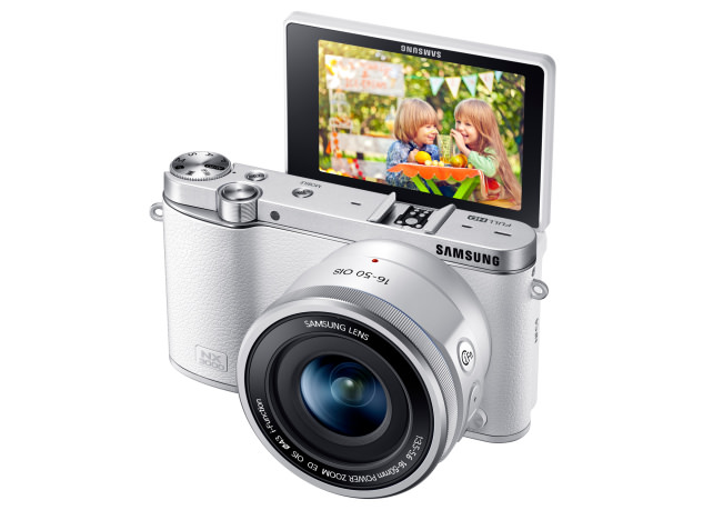 NX3000_016_R-PERSPACTIVE-FILP-UP_WHITE.jpg